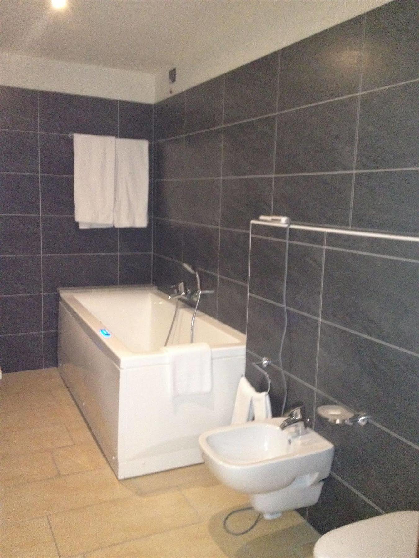 Hotel Cascina Canova Uggiate Zewnętrze zdjęcie